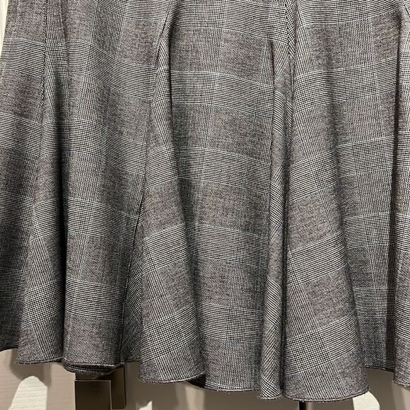 Nine West Black/Grey/White Plaid Trumpet A-Line Skirt Size 4 - Picture 4 of 11